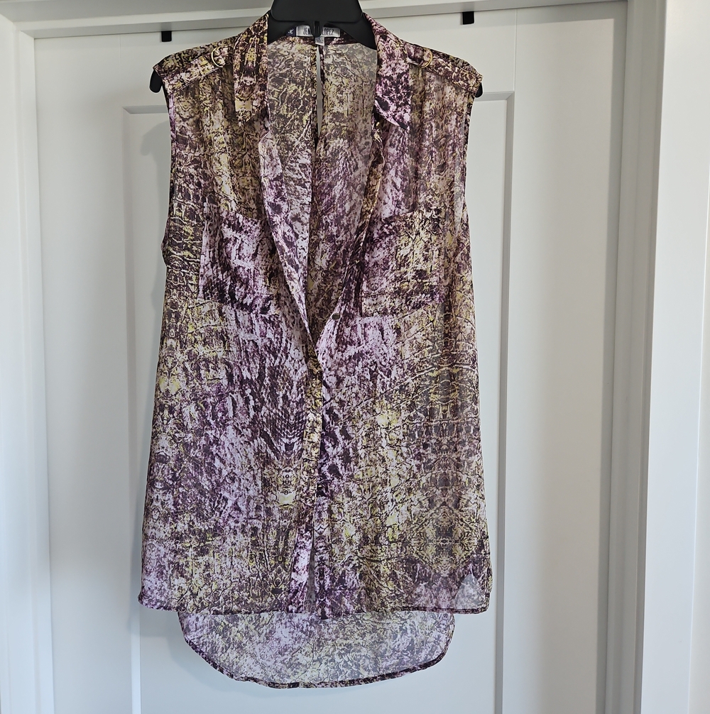 Jennifer Lopez Sleeveless V-Neck Blouse in Purple and Cream